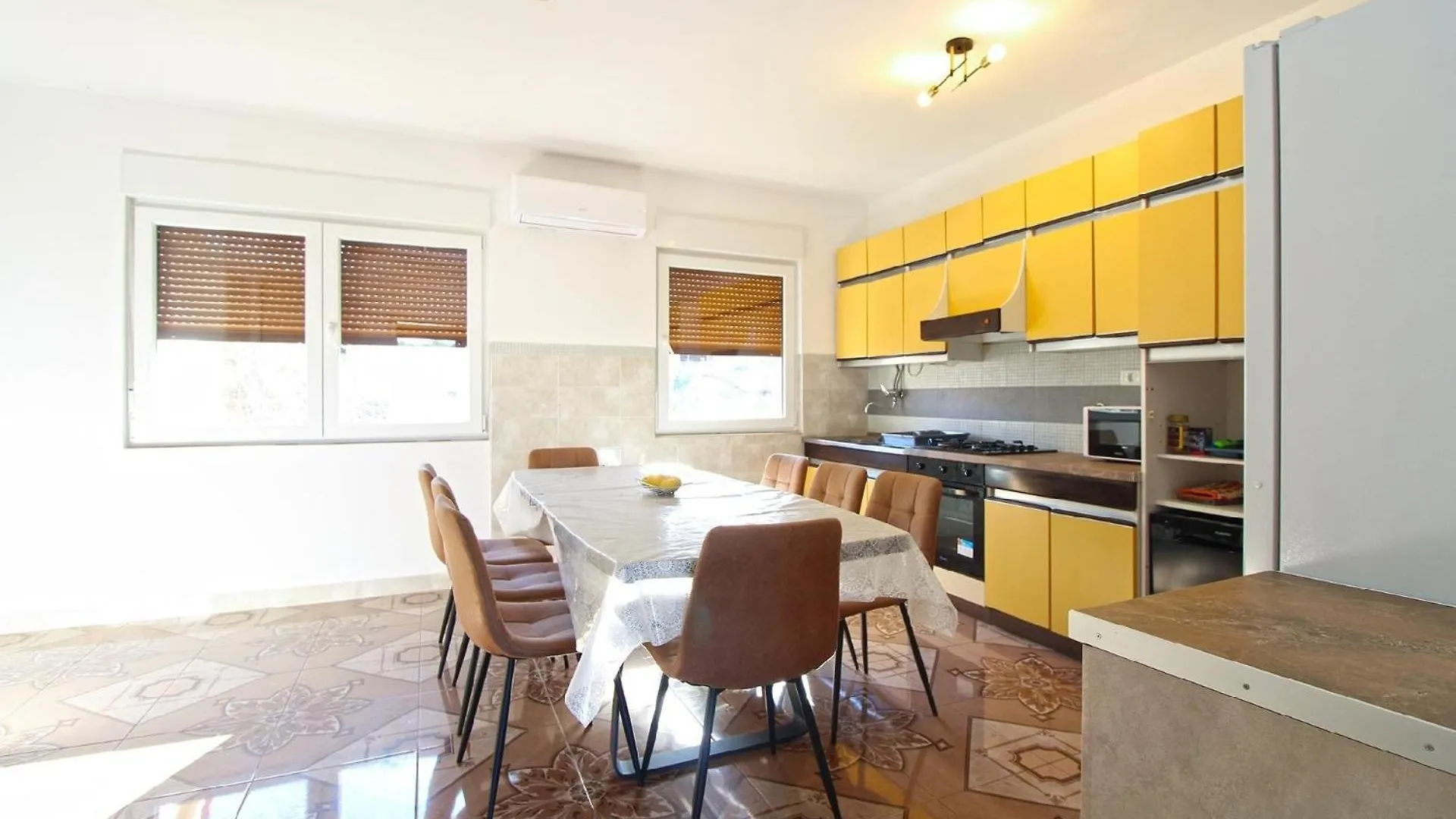 Ferienwohnung Fuer 8 Personen Ca 130 Qm In Pula, Istrien Istrische Riviera 0*, Pula Croatia