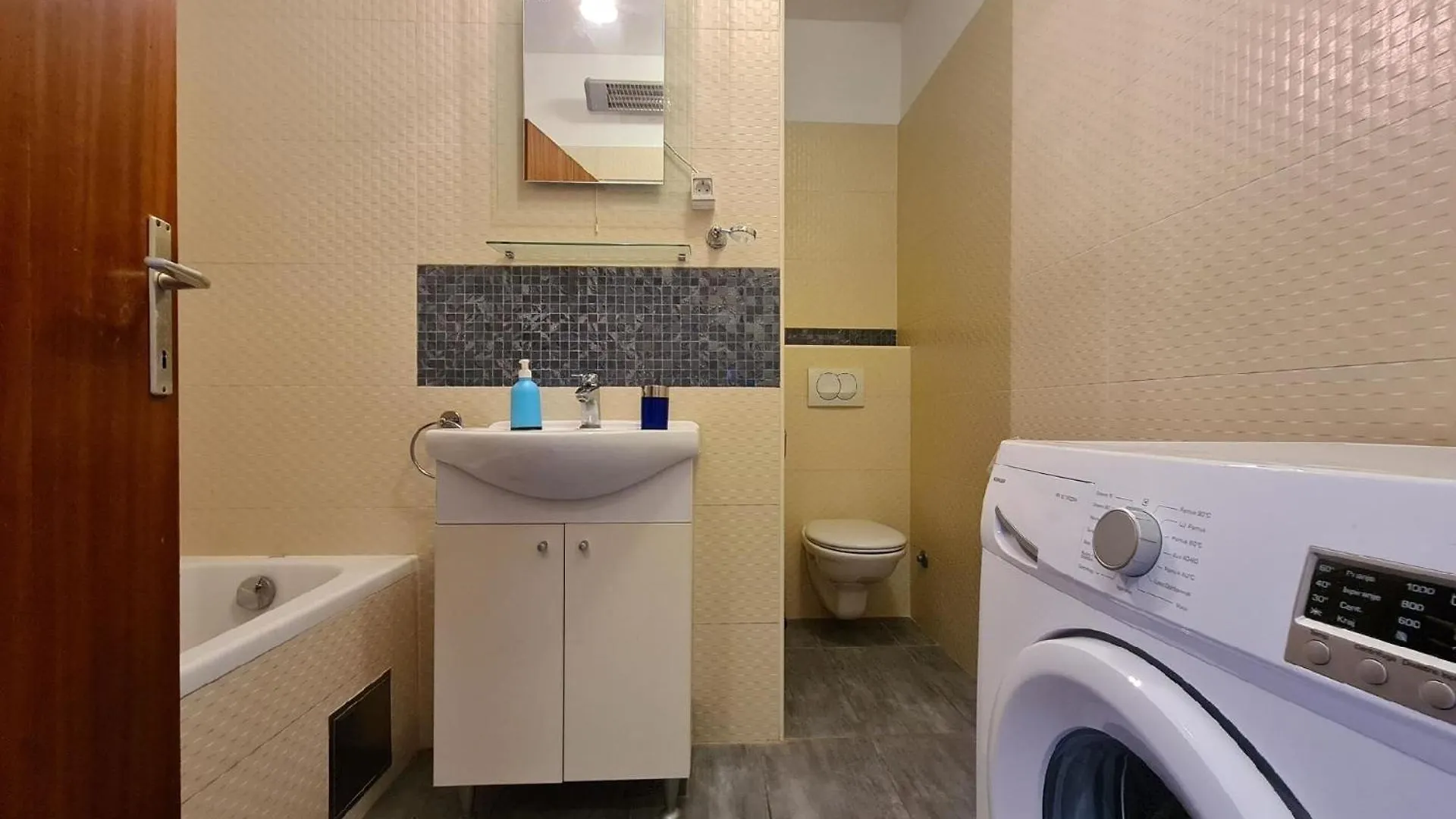 Ferienwohnung Fuer 8 Personen Ca 130 Qm In Pula, Istrien Istrische Riviera 0*, Pula